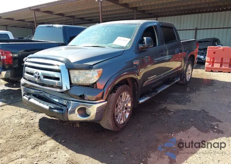 2013 Toyota Tundra Grade 5.7L V8 z USA, uszkodzony, nr VIN 5TFEY5F13DX137801